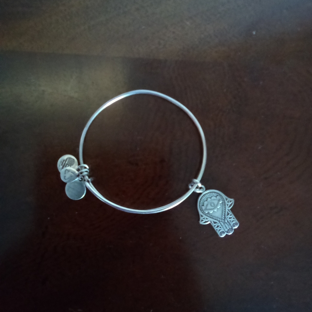 ALEX AND ANI SILVER‎ TONE HAMSA BRACELET